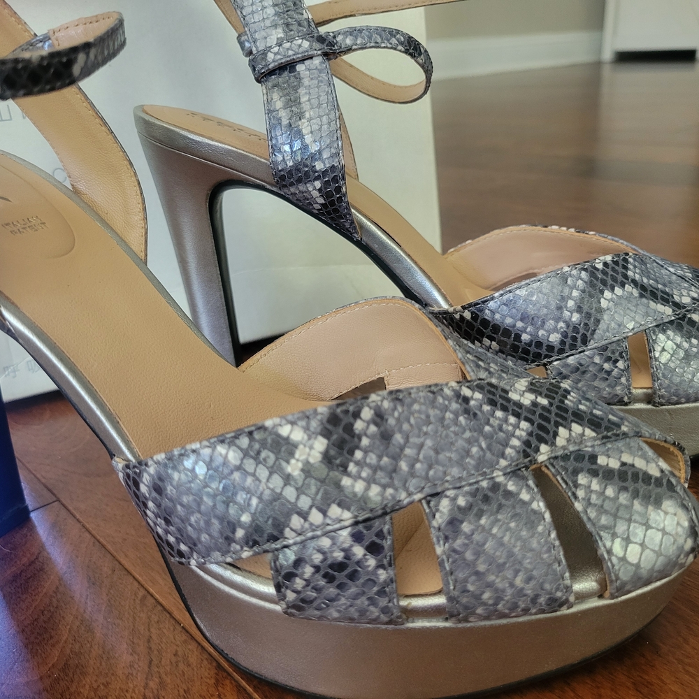 Geox Gray Heels with Snakeskin Pattern and Peep-Toe Design